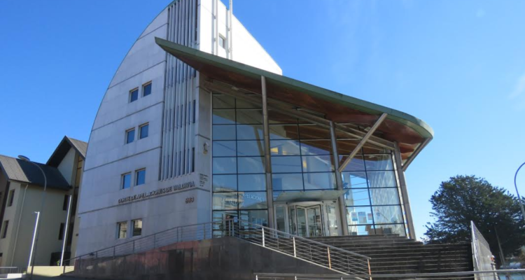 Frontis de Corte de Apelaciones de Valdivia por rechazo a recurso contra Aguas Décima