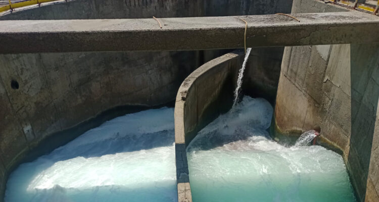 Investigadores chilenos crean tecnología ecológica que transforma el agua salada en potable