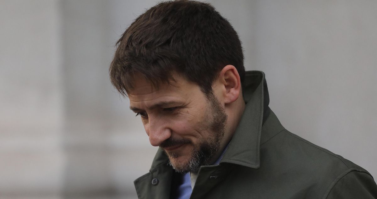 Oposición avanza en la recolección de firmas para concretar interpelación contra ministro Pardow