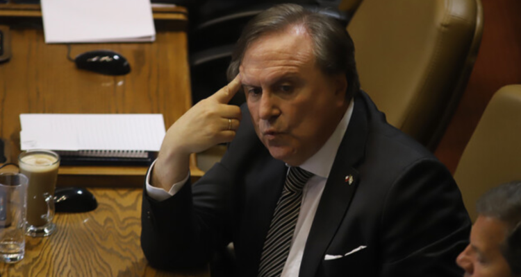 Diputado Moreira (UDI) propone “intervenir colegios públicos” para combatir crimen organizado