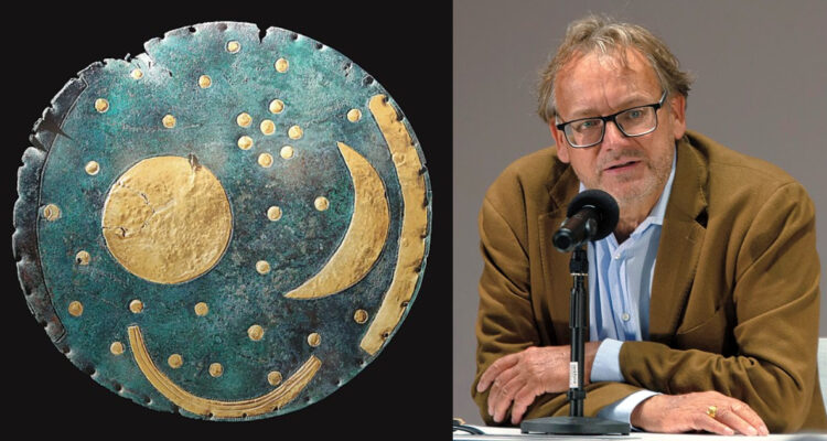 A la izquierda el Disco Celeste de Nebra, que es el mapa de estrellas más antiguo del mundo, y a la derecha, el arqueólogo Harald Meller, que lo encontró.