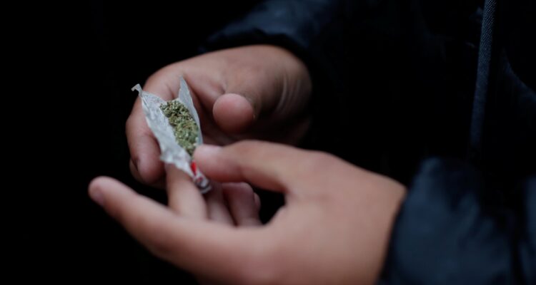 Joven de 17 años detenido por asesinato de Ojeda es denunciado por consumo de droga dentro del Sename