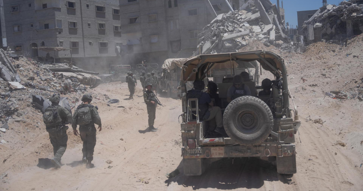 Periodistas fotografían la ciudad de Rafah destruida