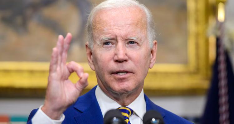 Biden anuncia nuevo perdón de deuda estudiantil para 35.000 trabajadores del sector público en EE.UU