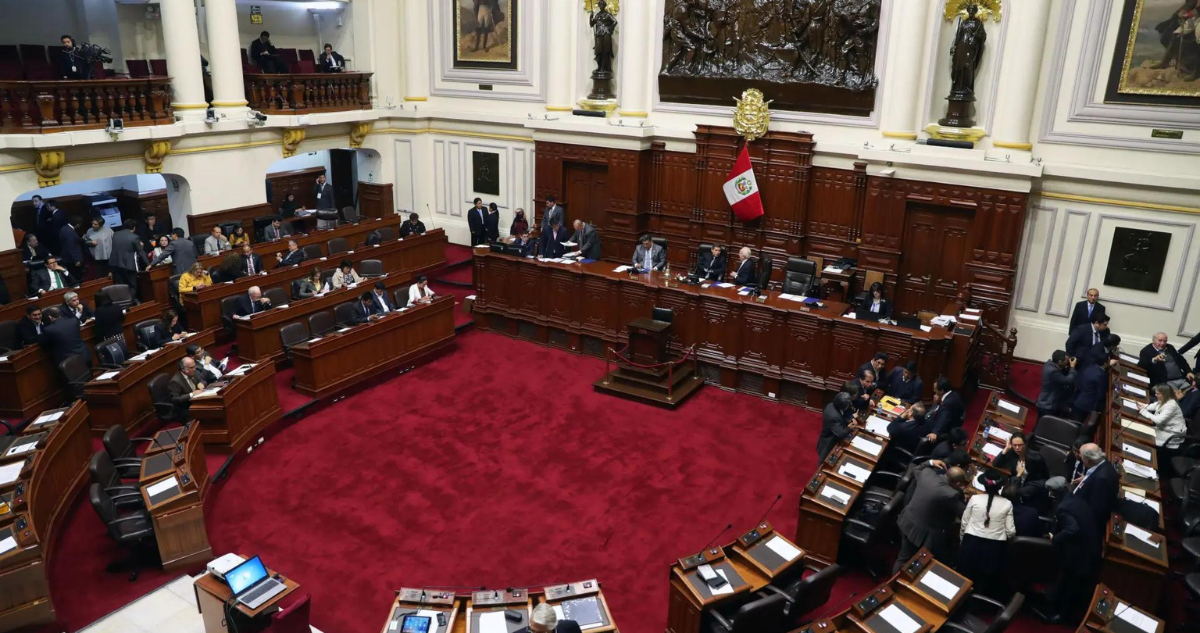 Polémica en Perú tras aprobación de ley que prescribe crímenes de lesa humanidad: beneficiaría a Fujimori
