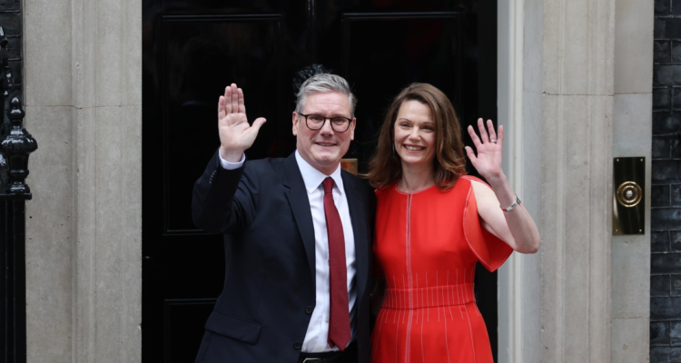 Reconstruiremos Reino Unido: Starmer asume como nuevo primer ministro y dice que el cambio inicia ya
