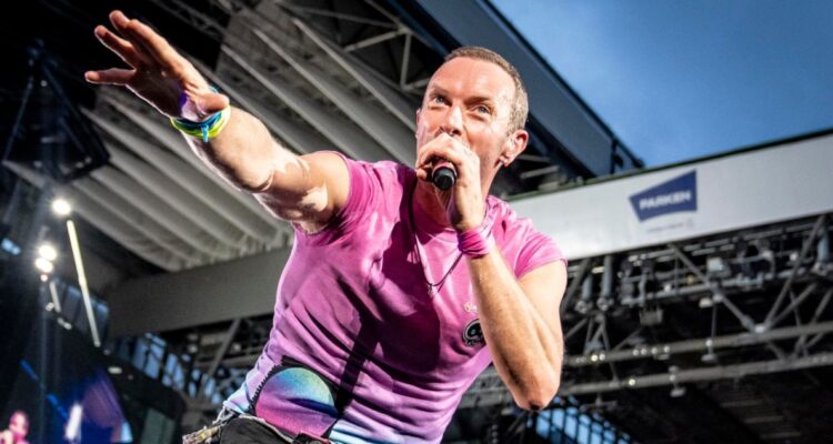 El quiebre más caro de Coldplay: pagaron millones de libras tras demanda de exmánager histórico