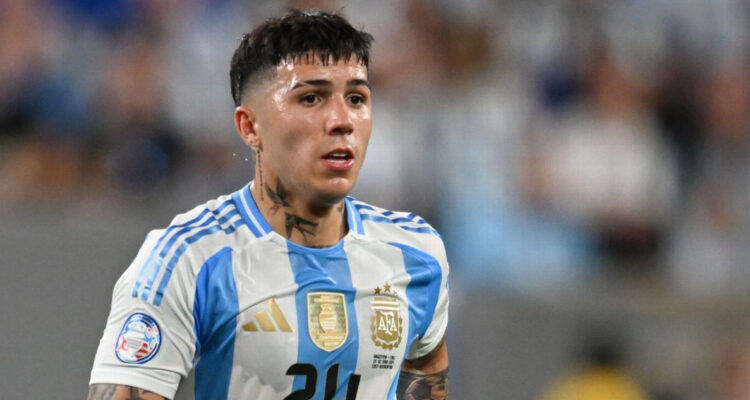 Enzo Fernández Disculpa