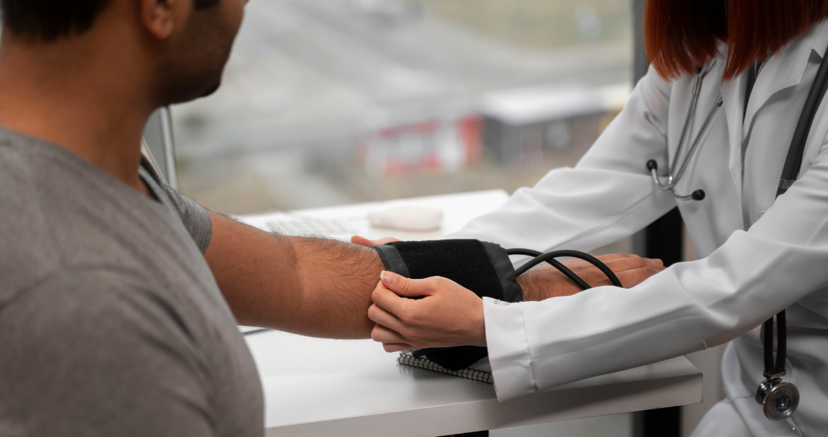 Estos son los exámenes de salud con los que puedes faltar al trabajo según un artículo de ley