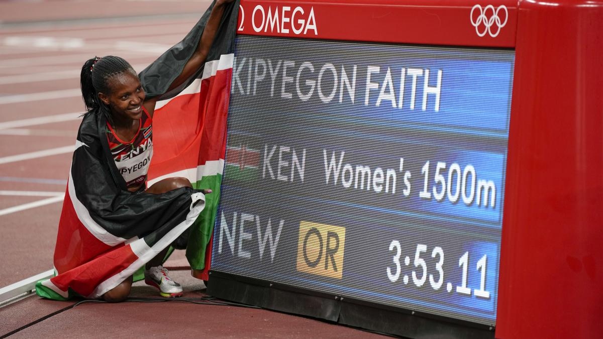 Faith Kipyegon y su récord olímpico en Tokio 2020 | EFE