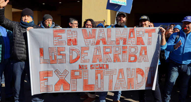 Federación de trabajadores de Waltmart Chile continuará huelga este jueves ante fallida mediación