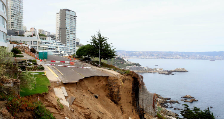 retroceso playas socavones