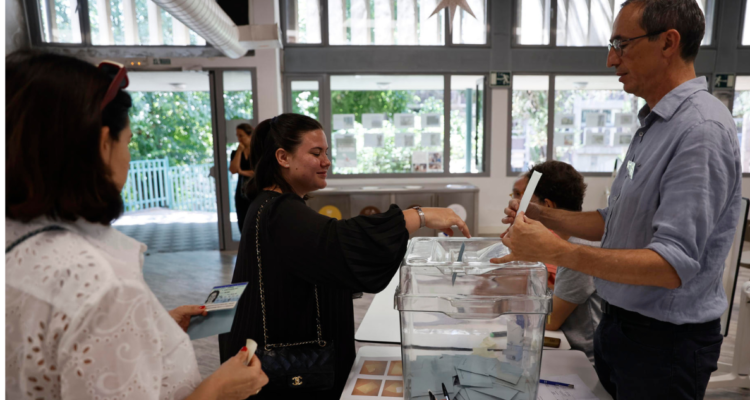 Segunda vuelta de elecciones parlamentarias en Francia