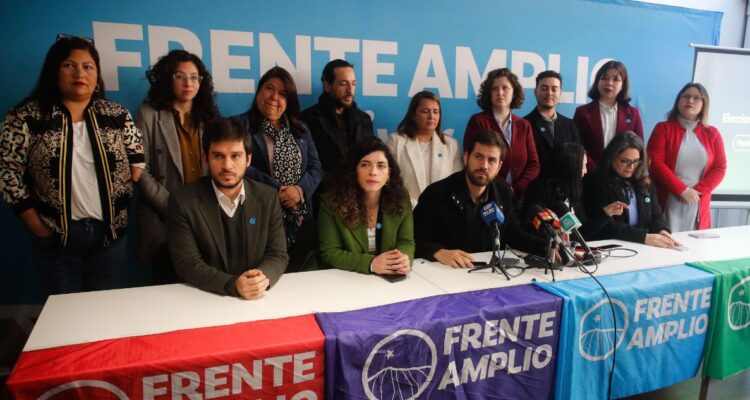 El llamado del Frente Amplio a la oposición: “Que no le niegue la sal y el agua porque sí al Gobierno”