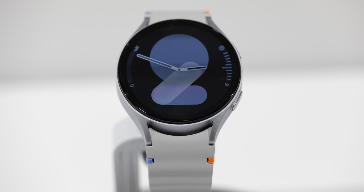 Samsung presentó en su segundo Galaxy Unpacked del 2024 dos nuevos relojes inteligentes: el Galaxy Watch Ultra y el Galaxy Watch7.