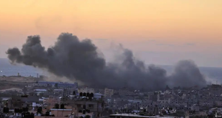 Imagen de contexto de un ataque en Gaza