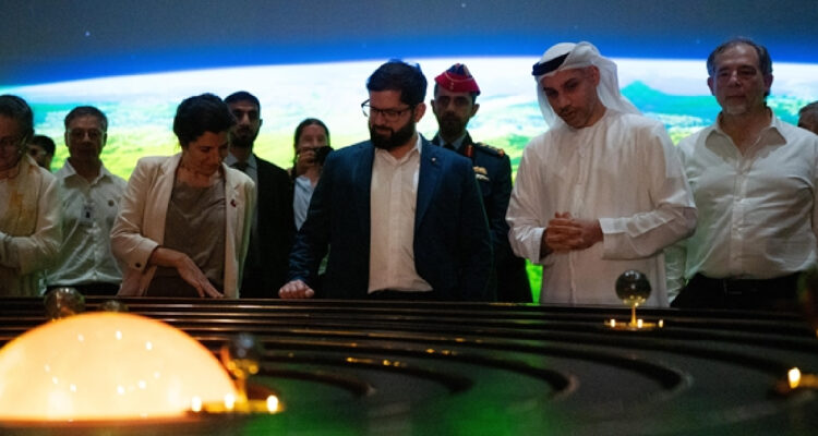 Boric culmina gira por los Emiratos Árabes y mundo privado destaca oportunidades de inversión