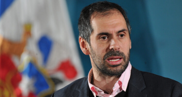 Grau dice que economía e inversiones en Chile siguen mejorando pese a crisis de seguridad