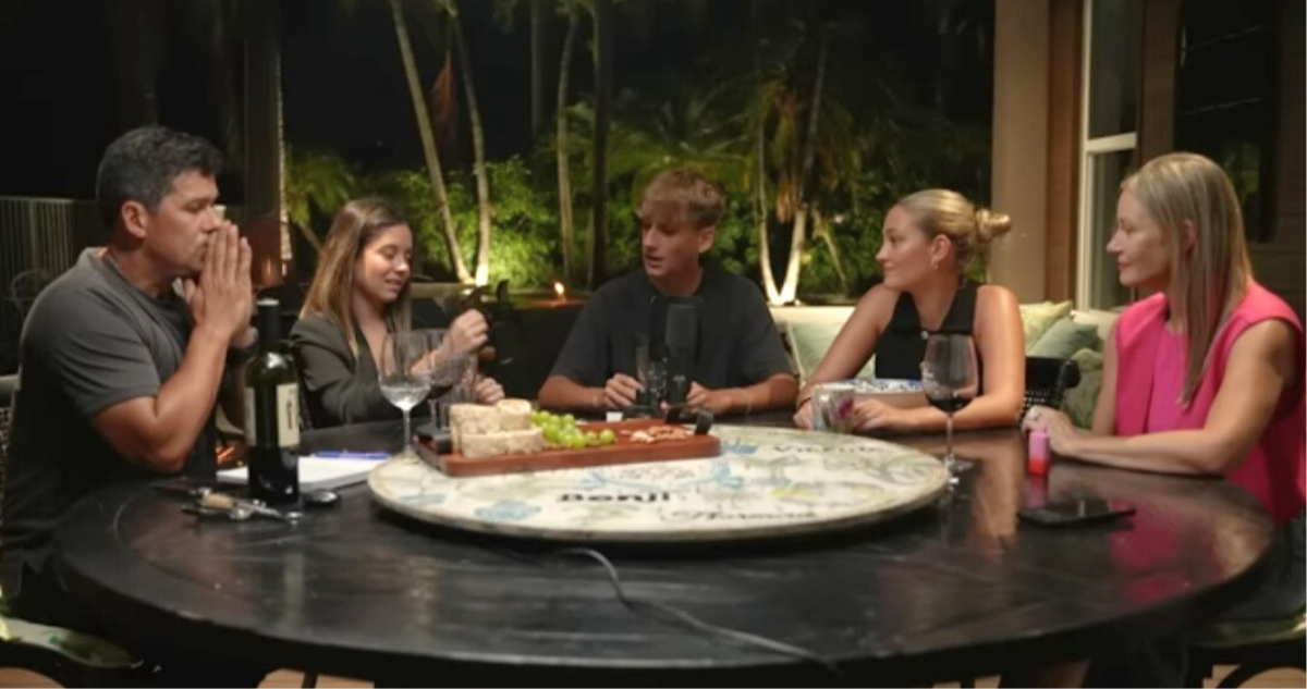 En el primer episodio del programa familiar, “Tenemos que hablar”, de la familia Araneda – Vacarezza, estrenado el pasado domingo, Vicente, el hijo mayor, contó un angustiante momento que vivó en un partido de fútbol.