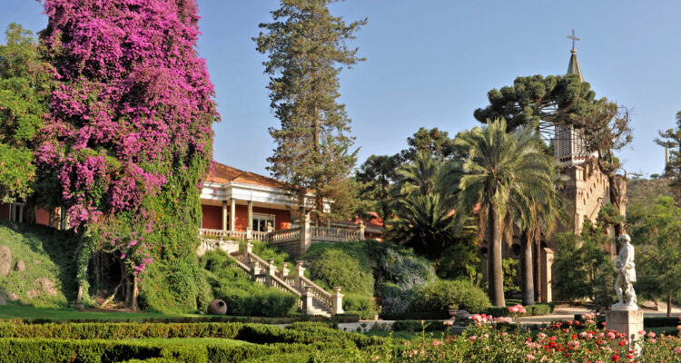 Dos hoteles chilenos entran al ranking de los 100 mejores del mundo y quedan primeros en Sudamérica