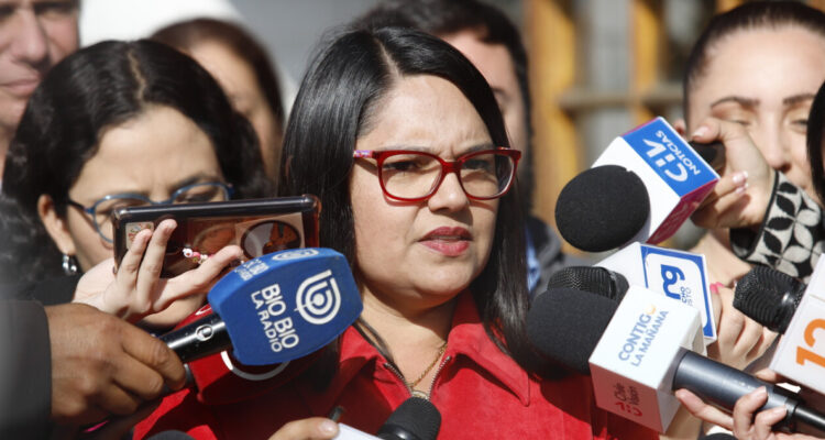 Republicana Ruth Hurtado baja candidatura a alcaldesa por Recoleta