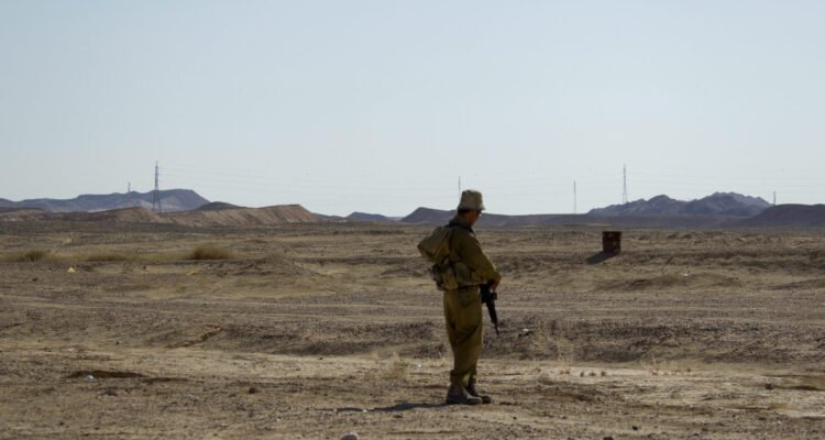 Hutíes de Yemen y milicias de Irak atacan el sur de Israel