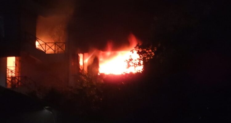 Tragedia en San Miguel: madre muere tras incendio donde sus dos hijas lograron ser rescatadas