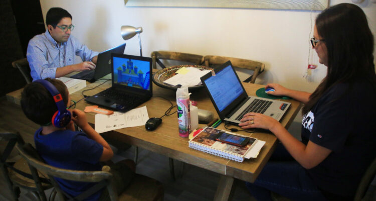 En Chile el internet ahora es un servicio básico y Gobierno detalla qué implica esto