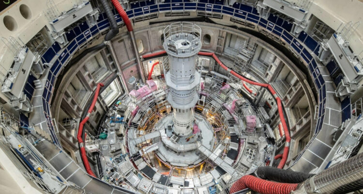 Interior del ITER, el reactor de fusión nuclear más grande del mundo