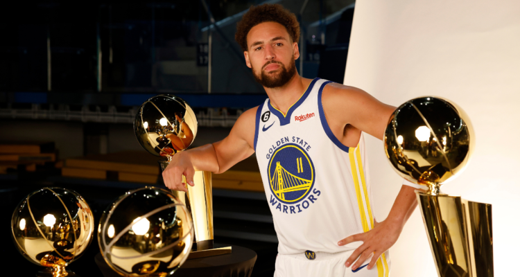 Klay Thompson dejó los Golden State Warriors y se encamina a los Mavericks.