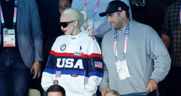 ¿Camino al altar? Lady Gaga presenta a su actual pareja como su prometido en París