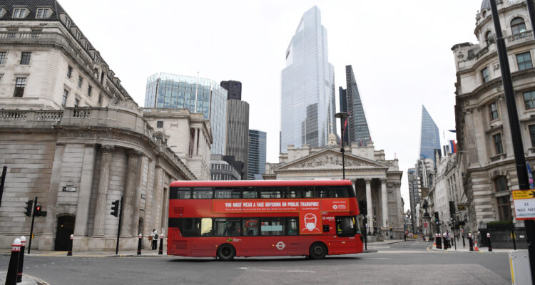 La Bolsa de Londres cae un 0,45% tras la victoria laborista en Reino Unido