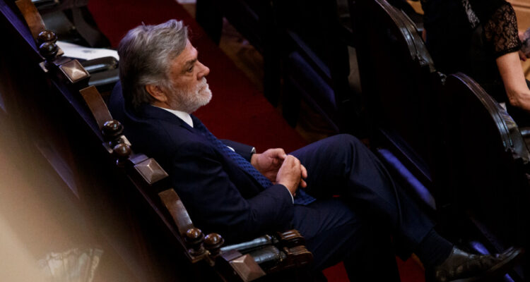 “A lo que hemos llegado”: Longueira fustiga indicación de especies marinas sintientes en Ley de Pesca