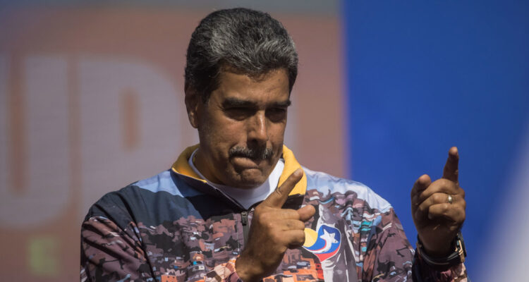 Maduro acusa de “sicarios de la mentira” a medios extranjeros: “Será el último error que cometan”