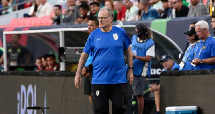 Marcelo Bielsa y su molestia por incidentes de sus jugadores de Uruguay con hinchas de Colombia en Copa América