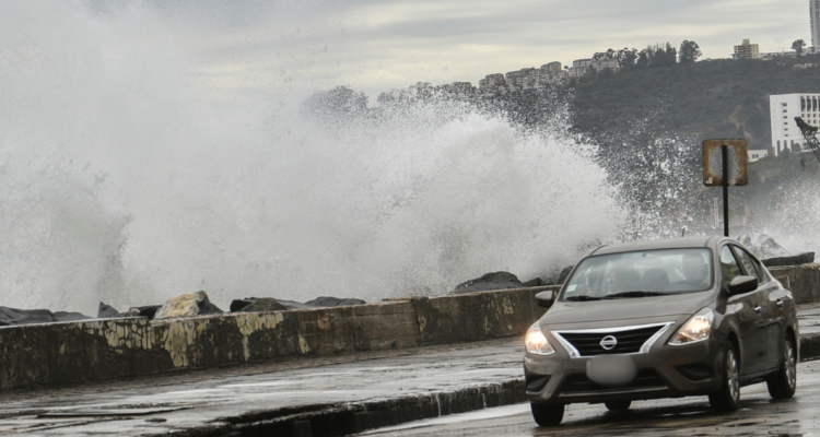 Emiten aviso de marejadas para las costas de Chile: revisa cuándo empiezan y las regiones afectadas