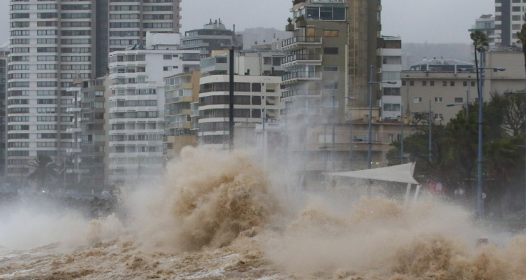Anuncian marejadas para las costas de Chile: estas serán las regiones afectadas