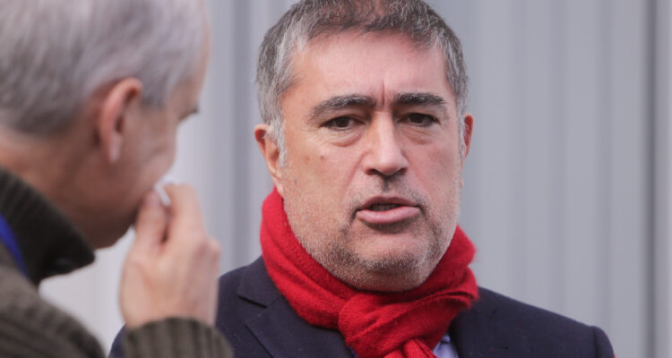 Mario Desbordes critica nueva cárcel que se ubicaría en Santiago: “Me parece poco correcto”