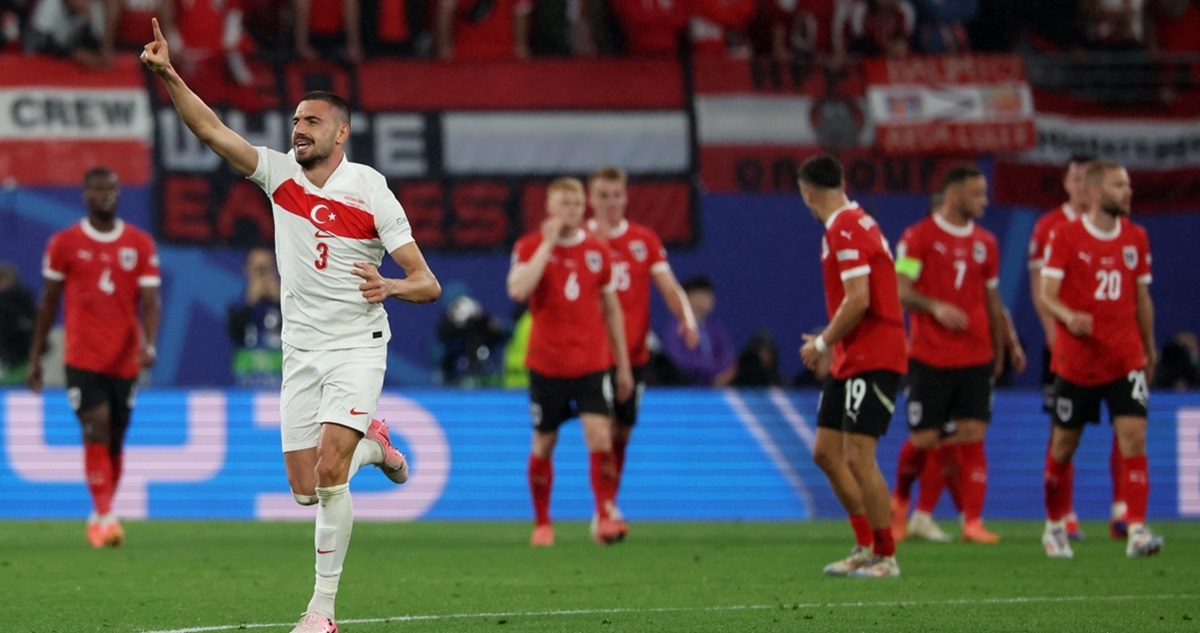 Merih Demiral escandaliza a la Eurocopa por su festejo prohibido en el Turquía-Austria.