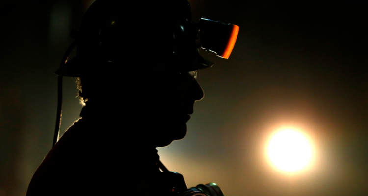 minera pampa camarones trabajador atrapado