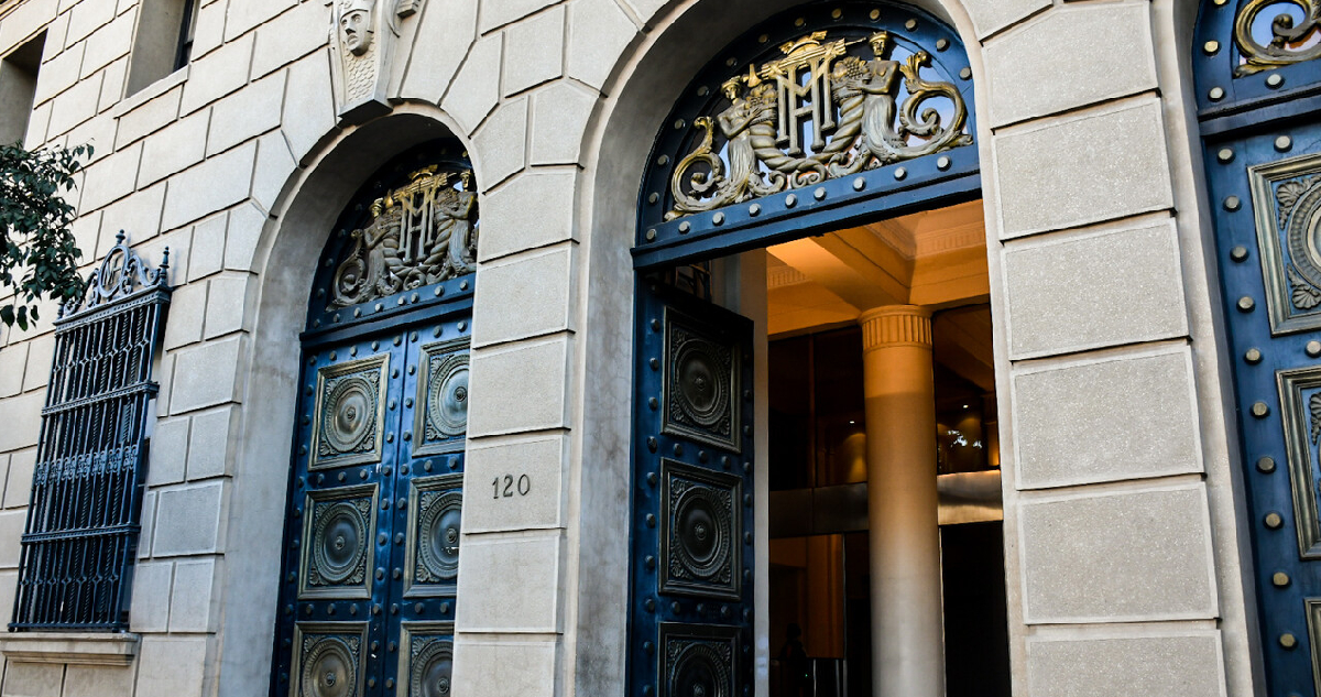 Frontis Ministerio de Hacienda