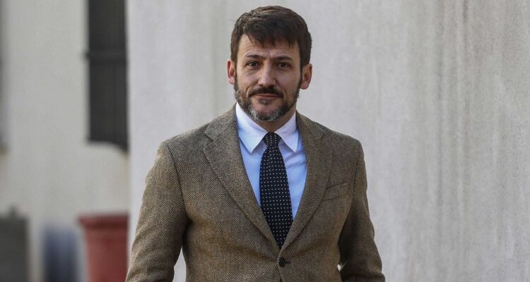 Alza en cuentas de la luz: Pardow califica de “bastante grave” acusación de que se ocultó información