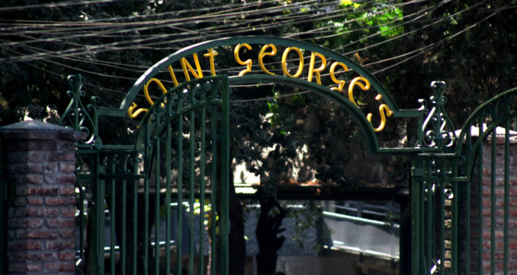 multa al colegio saint george