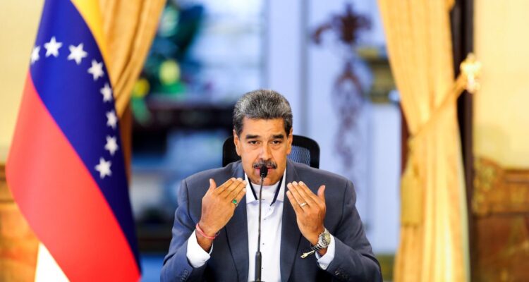 Maduro culpa a Elon Musk y anuncia asesoría rusa y china por “ataques” a sistema electoral venezolano