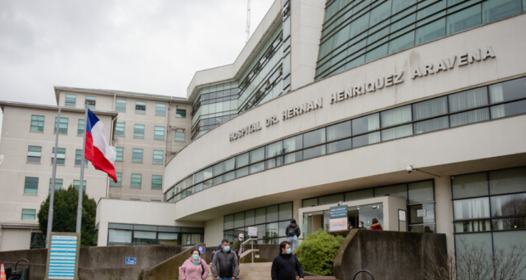 Renuncia de director de Hospital de Temuco en medio de cuestionamientos tras sustracción de bebé