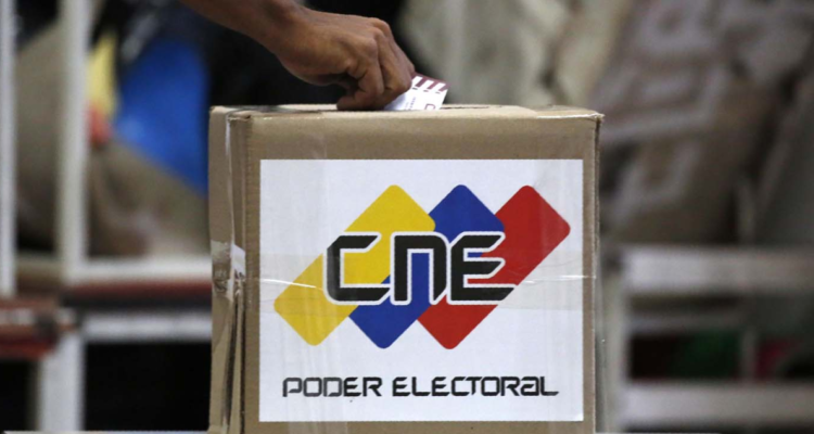 Comunidad venezolana en Concepción acusa trabas para poder votar: prevén baja participación