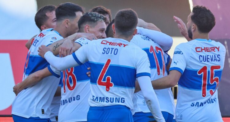 Católica superó con lo justo a Ñublense y sigue en la pelea del Campeonato Nacional