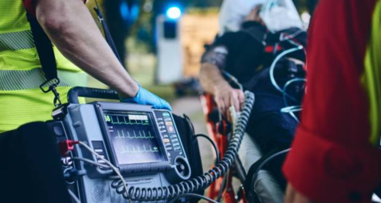 Los tres simples consejos que te podrían salvar la vida, según paramédicos