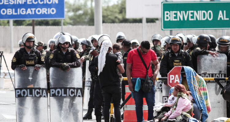 Perú refuerza control migratorio para evitar otro éxodo de venezolanos