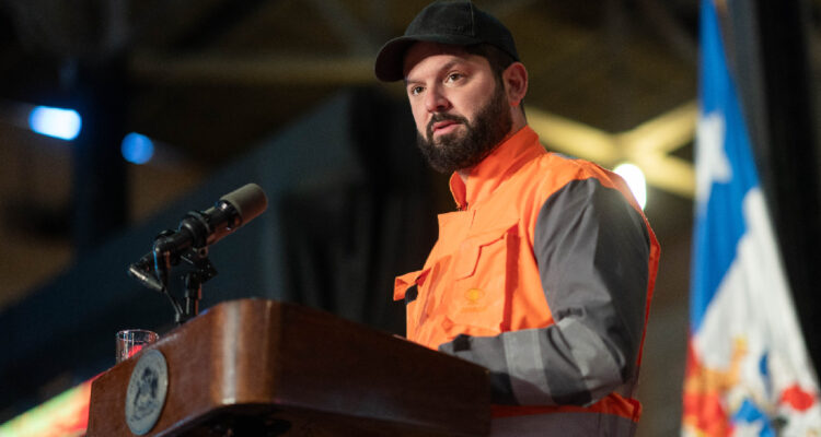 Recordando a Allende: Boric conmemora nacionalización del cobre destacando que es el “sueldo de Chile”
